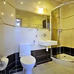 Carmen Dzielnica Uzdrowiskowa 400 M Od Mola Homestay