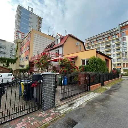 Carmen Alloggio in famiglia